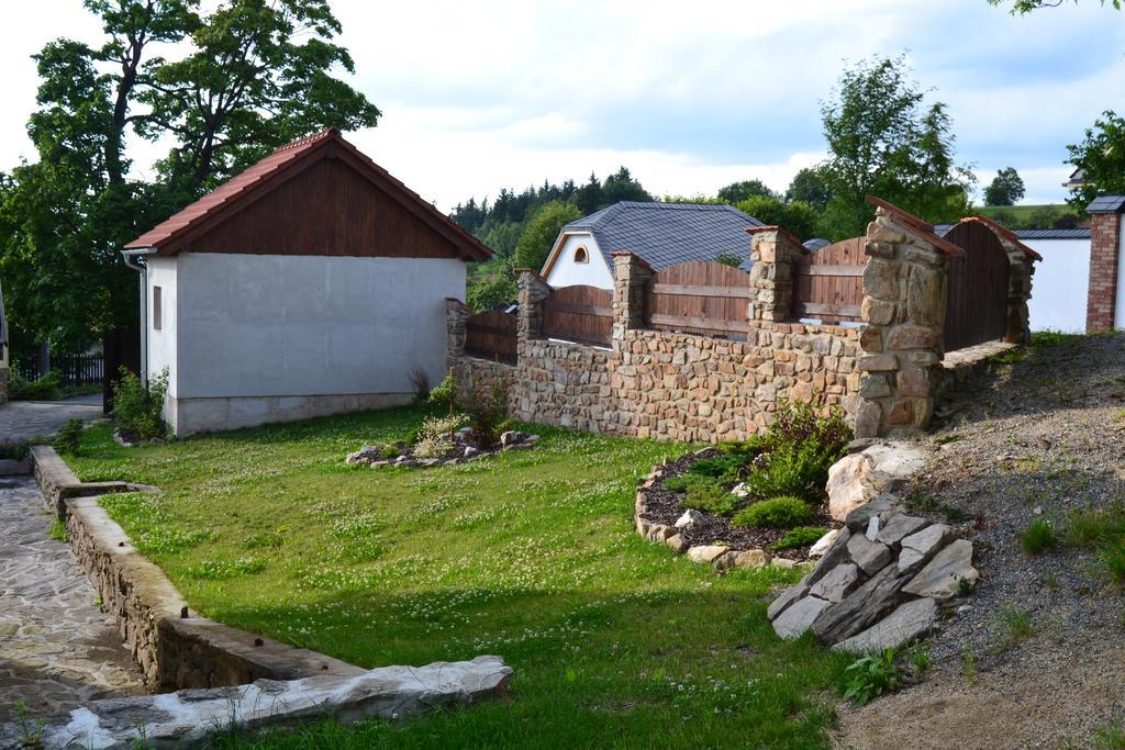 Ubytovani Na Hajence Bystrice nad Pernstejnem Bagian luar foto