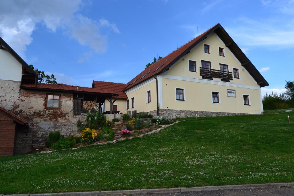 Ubytovani Na Hajence Bystrice nad Pernstejnem Bagian luar foto