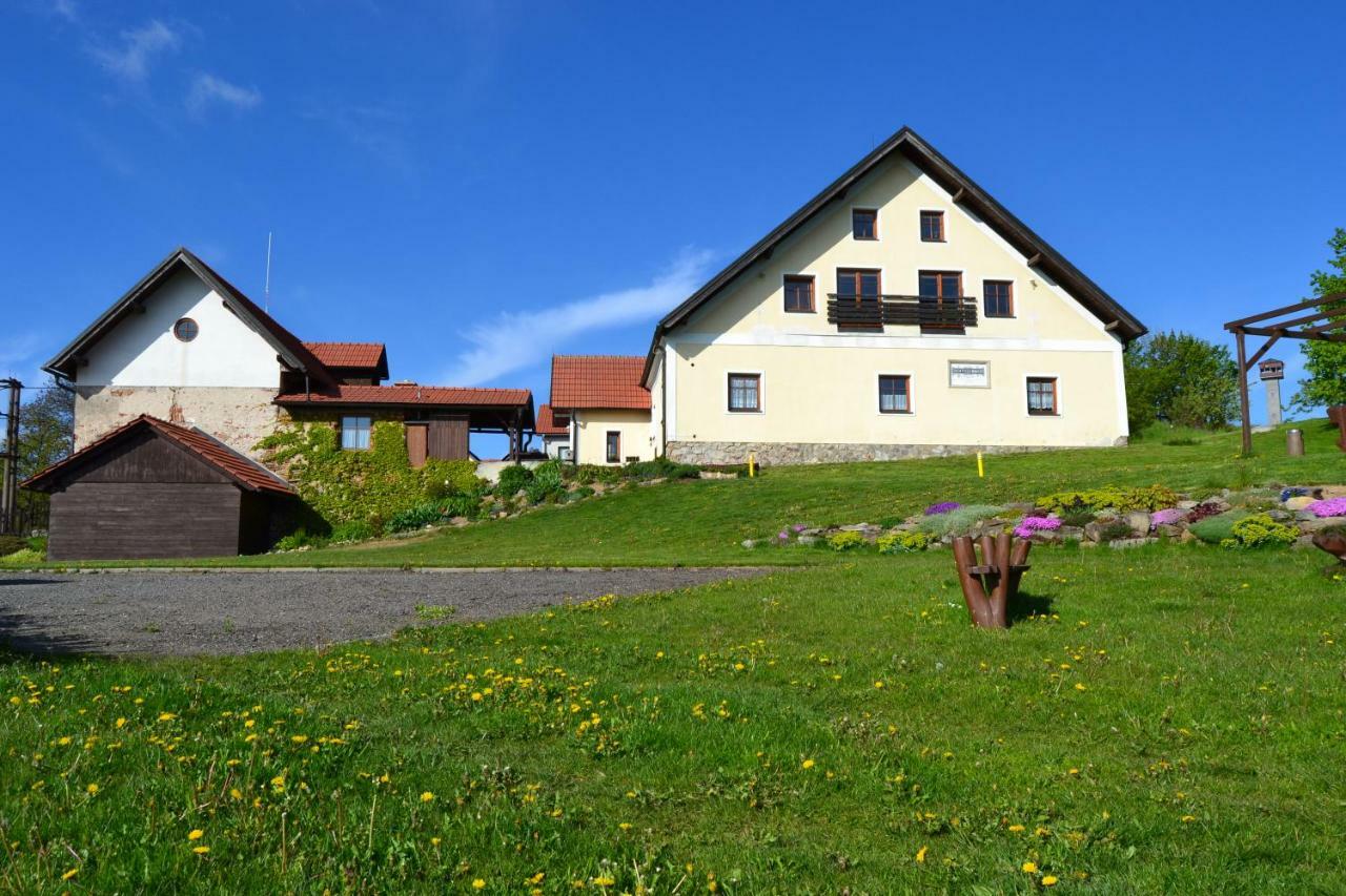 Ubytovani Na Hajence Bystrice nad Pernstejnem Bagian luar foto